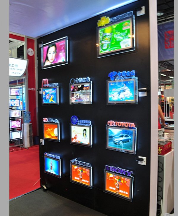 LOGO單面水晶燈箱